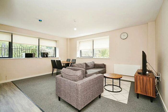 2 Bedroom Apartment For Sale In Windsor Street, Salford, M5