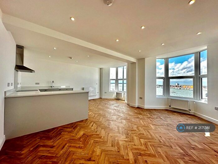 2 Bedroom Flat To Rent In Yacht Club Apartments, Margate, CT9