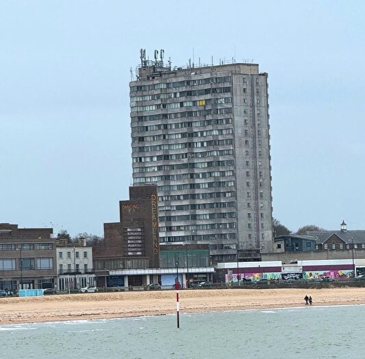 1 Bedroom Flat For Sale In All Saints Avenue, Margate, CT9