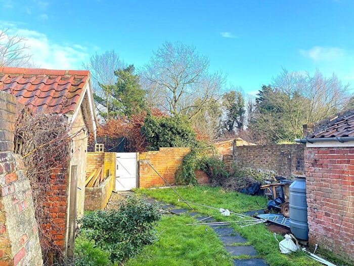 2 Bedroom Cottage For Sale In Beccles Road, Loddon, NR14