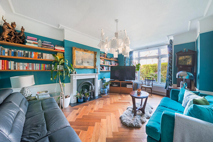 4 Bedroom House For Sale In Danvers Road, London, N8