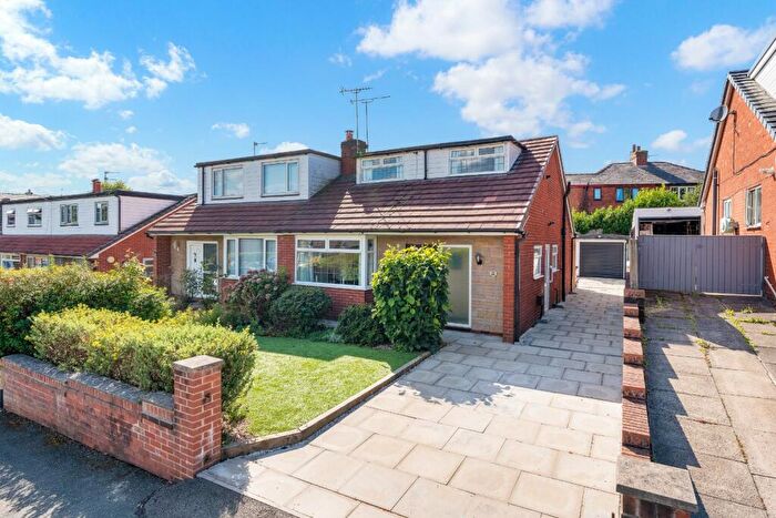 3 Bedroom Semi-Detached Bungalow For Sale In Lancaster Avenue, Atherton, Manchester, Lancashire, M46