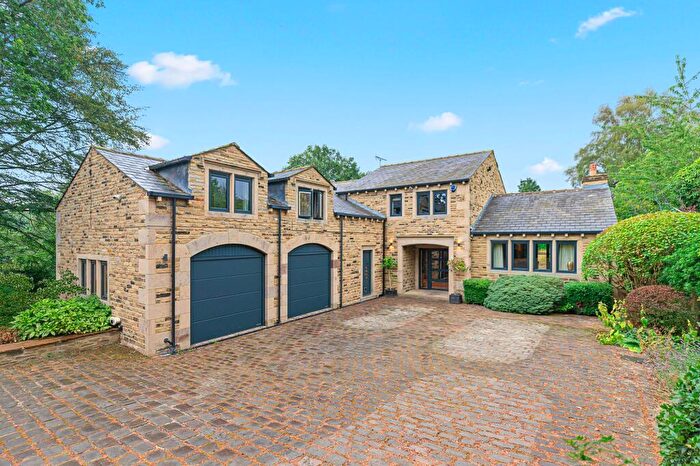 5 Bedroom Detached House For Sale In Glen Road, Bingley, BD16
