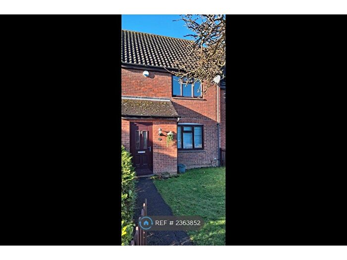 2 Bedroom Terraced House To Rent In Ashton Place, Chelmsford, CM2