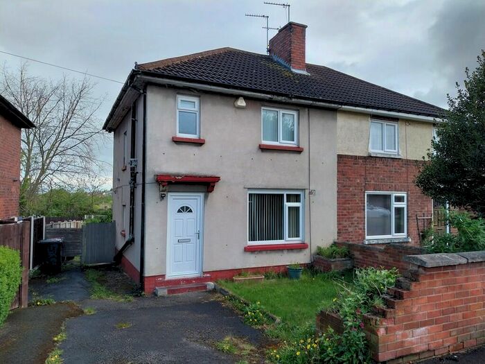 3 Bedroom Semi-Detached House To Rent In Goldsmith Road, Herringthorpe, Rotherham, S65