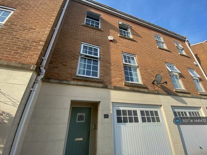 3 Bedroom Terraced House To Rent In Abbeylea Drive, Westhoughton, Bolton, BL5