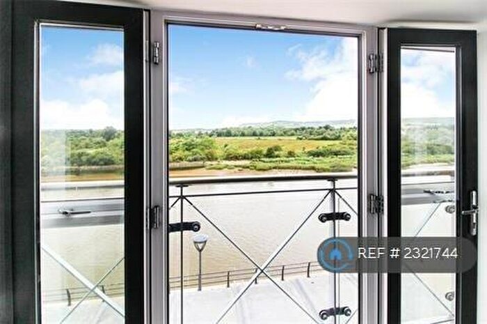 2 Bedroom Flat To Rent In Cubitt House, Wouldham, Rochester, ME1