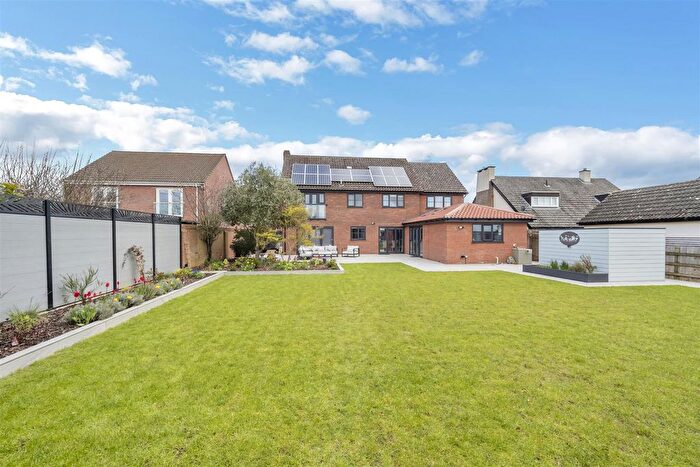 6 Bedroom Detached House For Sale In Hepworth Road, Barningham, IP31