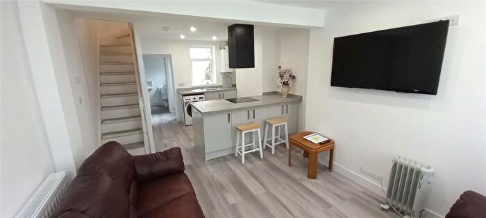 2 Bedroom Terraced House To Rent In Albert Street, Bangor, Gwynedd, LL57