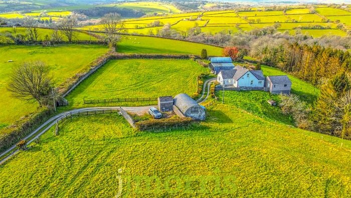 4 Bedroom Country House For Sale In Heol Y Llan, Llandissilio, Clynderwen, SA66