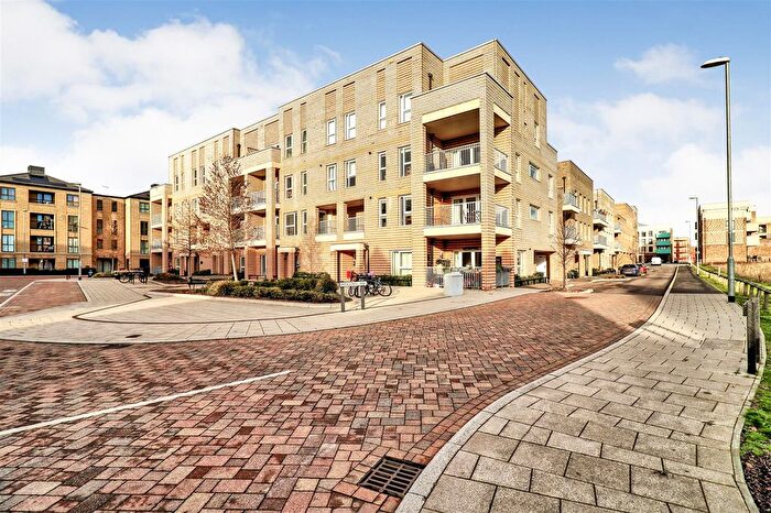 3 Bedroom Flat To Rent In Falmouth Avenue, Cambridge, CB3