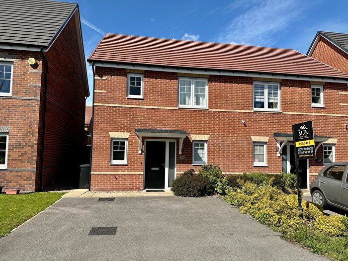 3 Bedroom Semi Detached House For Sale In New Hills Road, Wheatley Hills, Doncaster, DN2