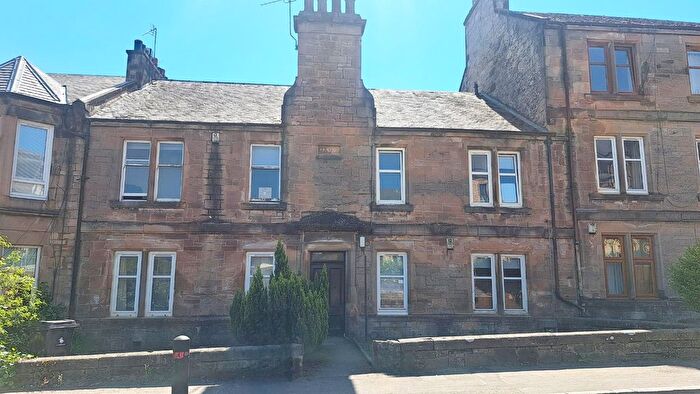 3 Bedroom Flat To Rent In Union Street, Stirling, Stirlingshire, FK8
