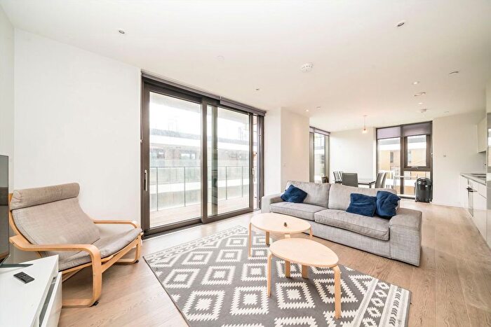 2 Bedroom Flat To Rent In St. Gabriel Walk, Kennington, SE1