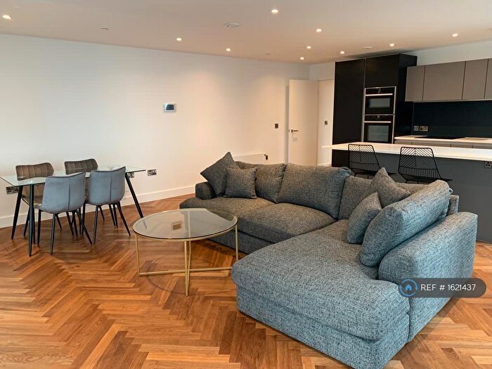 2 Bedroom Flat To Rent In South Tower, Manchester, M15