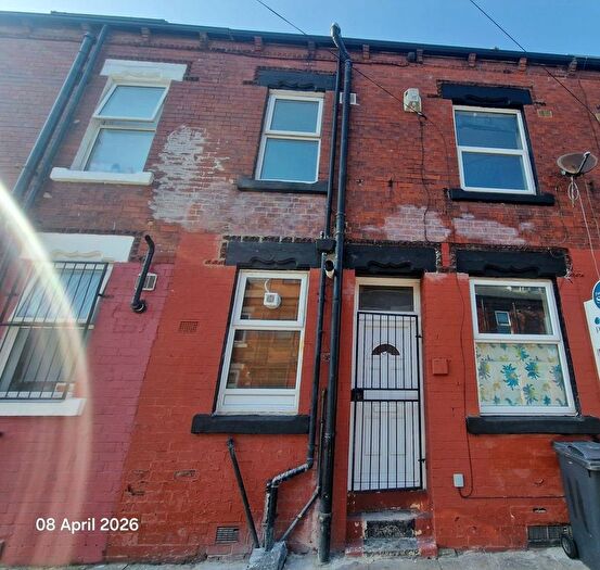 2 Bedroom Terraced House To Rent In Charlton Street, Leeds, LS9