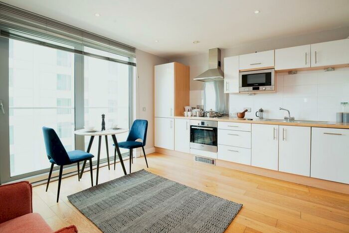 1 Bedroom Apartment To Rent In Meridian Plaza, Cardiff City Centre, CF10