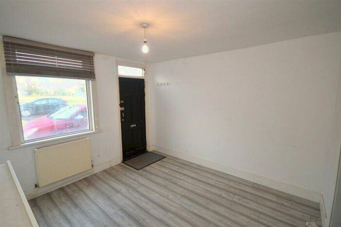 2 Bedroom House To Rent In Sandridge Road, St Albans, Hertfordshire, AL1