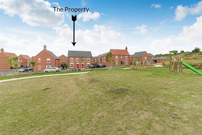 3 Bedroom Semi-Detached House For Sale In Sapphire Street, Irthlingborough, Wellingborough, NN9