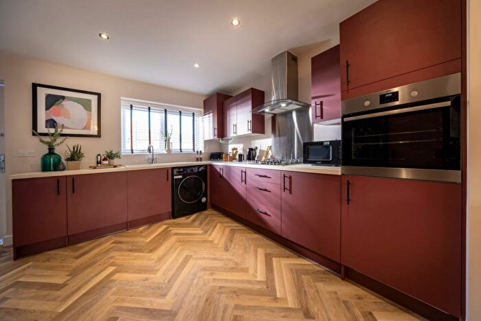 3 Bedroom Terraced House For Sale In Lichfield Street, Fazeley, Tamworth, B78
