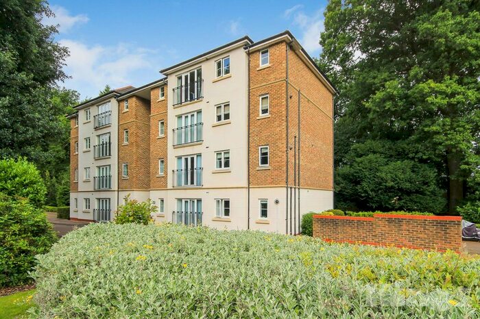 2 Bedroom Flat To Rent In Willicombe Park, Victoria Court Willicombe Park, TN2