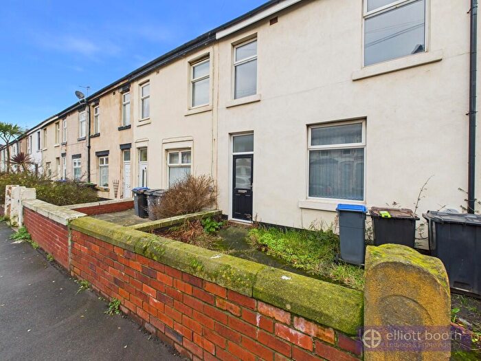 2 Bedroom Apartment For Sale In +, Henry Street, FY1