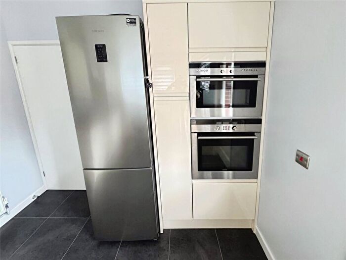 2 Bedroom Bungalow To Rent In Pallance Road, PO31