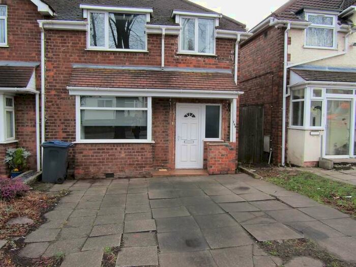 3 Bedroom Semi-Detached House To Rent In Bleakhill Road, Erdington, Birmingham, B23