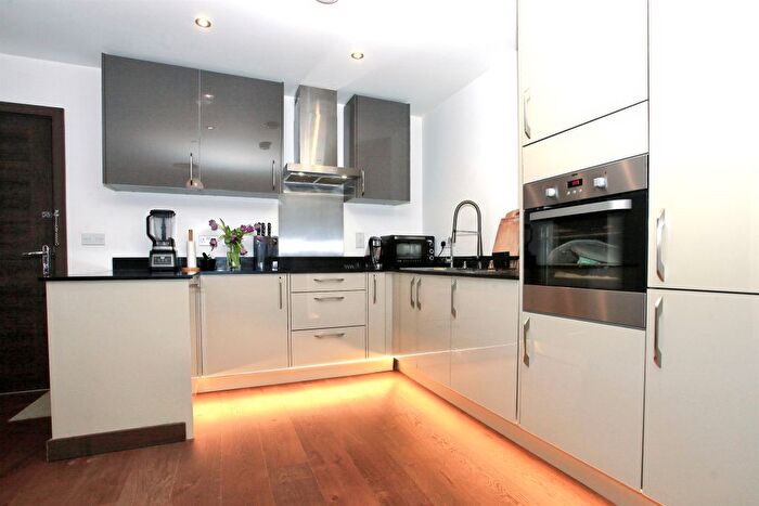 2 Bedroom Flat For Sale In East Station Road, Fletton Quays, Peterborough, PE2