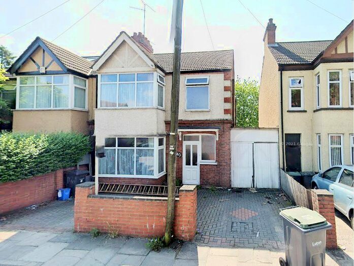 3 Bedroom End Of Terrace House To Rent In Waller Avenue, Luton LU4