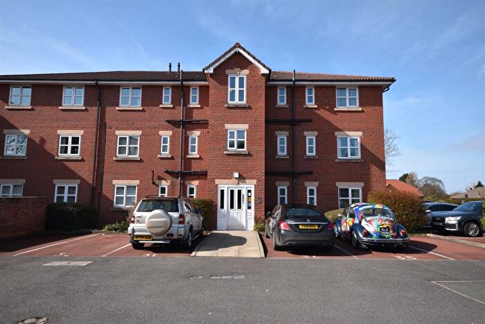 2 Bedroom Apartment To Rent In Ladybower Close, Upton, CH49