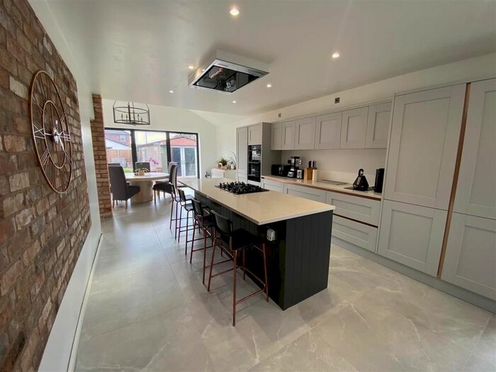 4 Bedroom Semi-Detached House To Rent In Robinsons Way, Minworth, Sutton Coldfield, B76