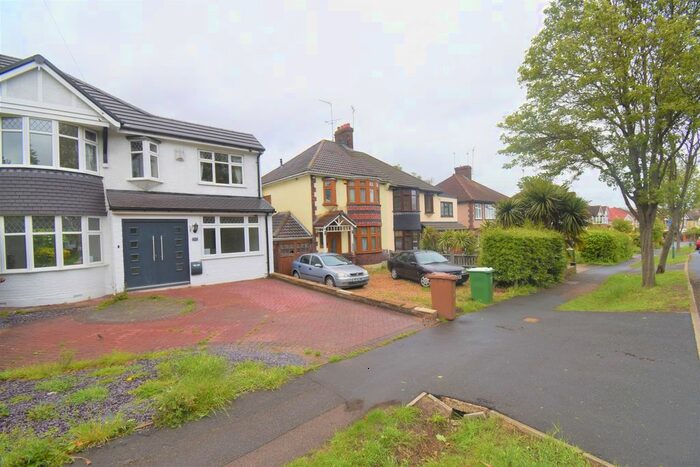 4 Bedroom Semi-Detached House To Rent In Park Crescent, Erith, DA8