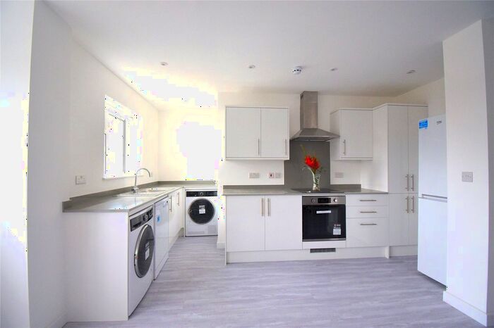 2 Bedroom Flat To Rent In King Edwards Road, Ruislip, HA4