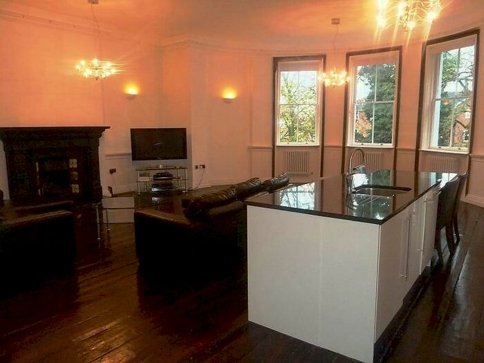 2 Bedroom Apartment To Rent In Castle Hill, Reading, RG1