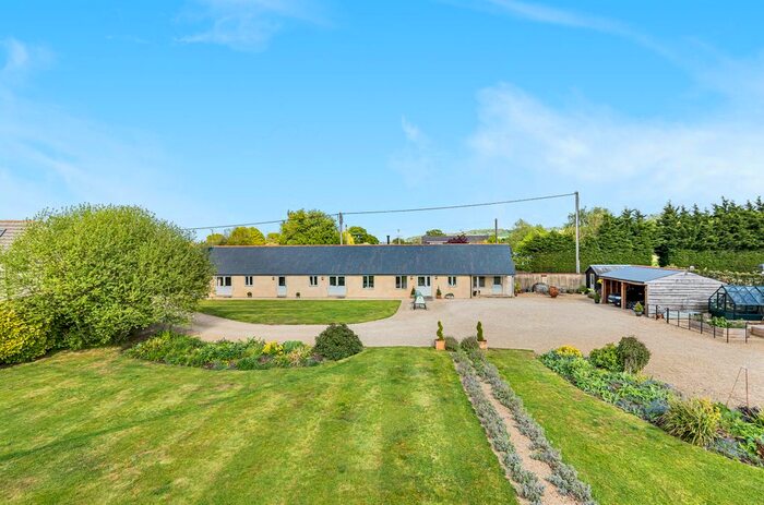 3 Bedroom Detached House For Sale In Broad Town Road, Broad Town, SN4