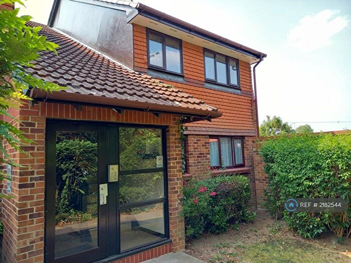 2 Bedroom Flat To Rent In Maltings Lane, Witham, CM8