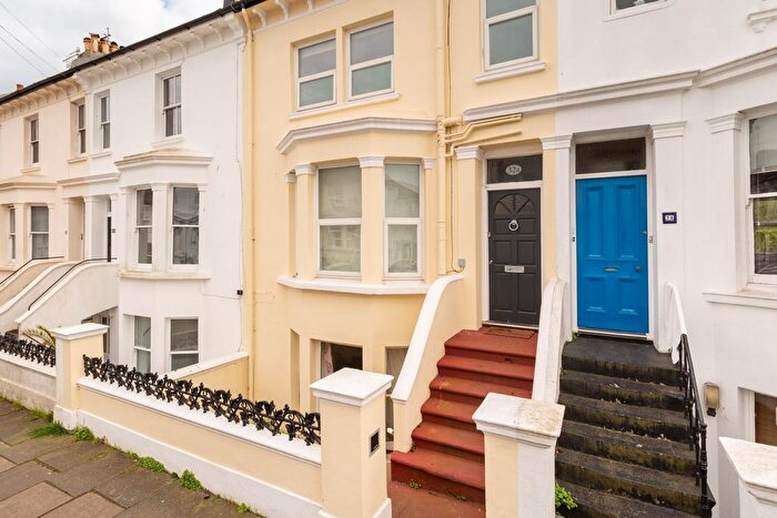 3 Bedroom Flat For Sale In Goldstone Road, Hove, BN3