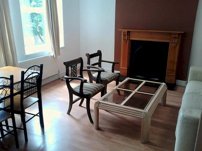 1 Bedroom Flat To Rent In The Walk, Roath, Cardiff CF24