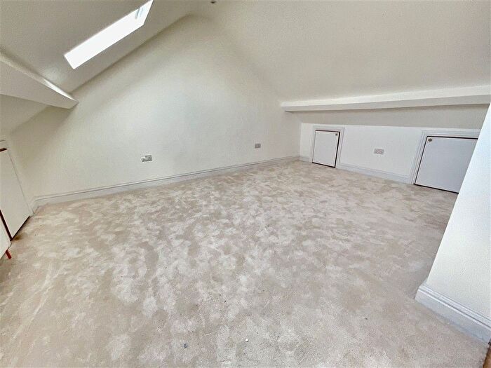 4 Bedroom Terraced House For Sale In Tufton Road, London, E4