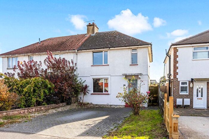 3 Bedroom Semi-Detached House For Sale In Shelldale Road, Portslade, BN41