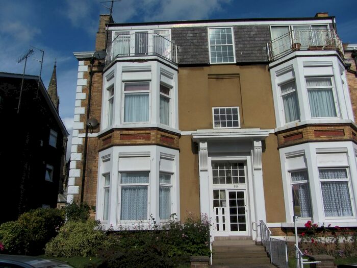 2 Bedroom Flat To Rent In Esplanade Road, Scarborough, YO11