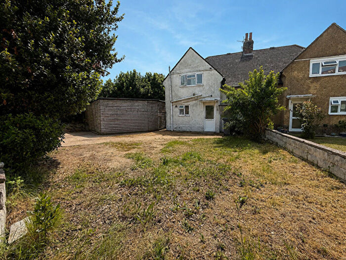 3 Bedroom Semi-Detached House For Sale In The Gardens, Southwick, BN42
