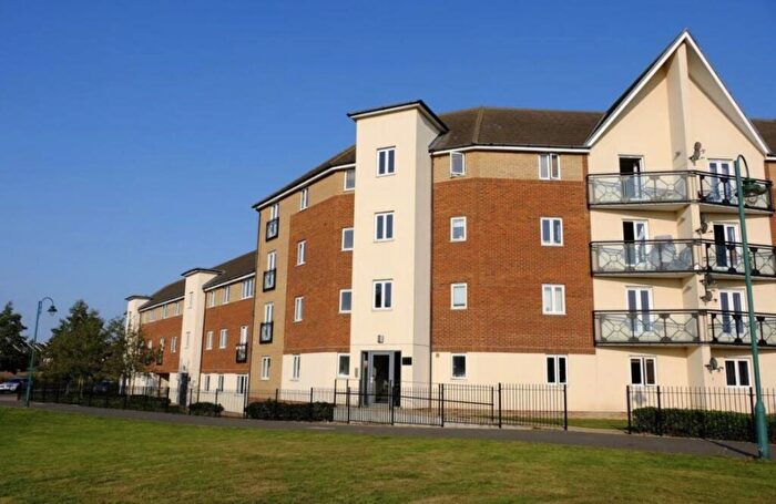 2 Bedroom Flat For Sale In Fenmere Walk, Peterborough, PE7