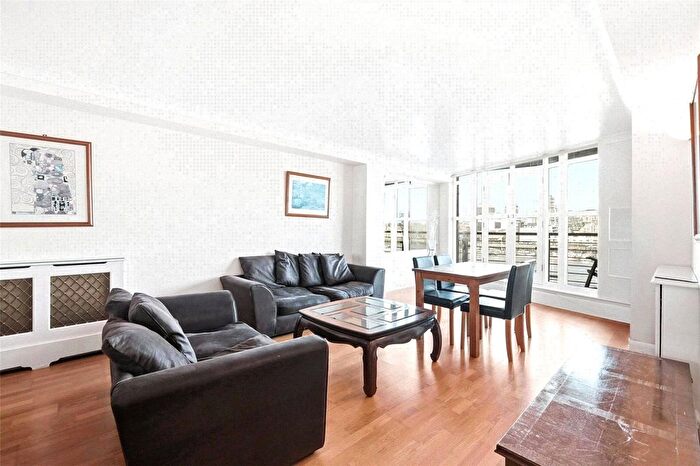 2 Bedroom Flat To Rent In River View Heights, Bermondsey Wall West, London, SE16