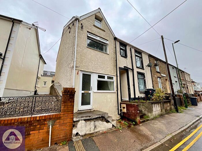 3 Bedroom Terraced House For Sale In Rose Heyworth Road, Abertillery, NP13