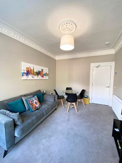 2 Bedroom Flat To Rent In Forfar Road, Stobswell, Dundee, DD4