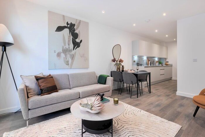 2 Bedroom Flat For Sale In "Two Bedroom Apartment" At Station, Prestwick Road, Watford, WD19