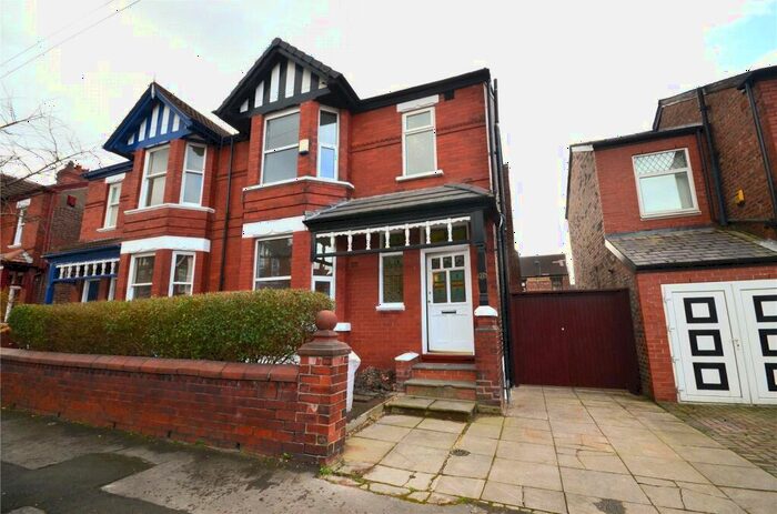 4 Bedroom Semi-Detached House To Rent In Linden Park, Burnage, Manchester, M19