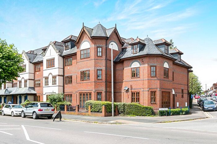 2 Bedroom Apartment To Rent In Kings Road, Farncombe, GU7